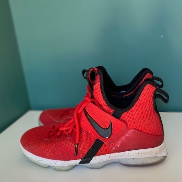 NIKE Lebron XIV GS 859468 600 University Red/ Black - White Youth 6 Womens 7.5 - Picture 16 of 16